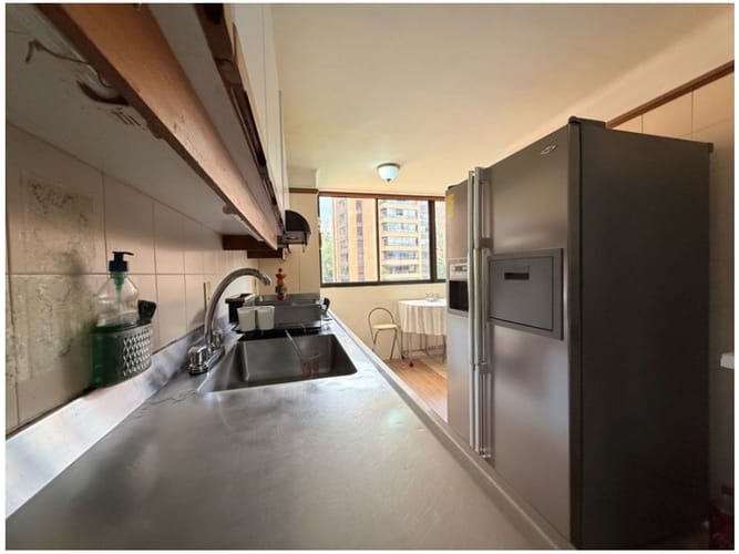 Apartamento de 3 alcobas en venta en El Poblado, Medellín, 162 m² · foto 19 de 24