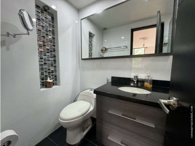 Apartamento en venta en El Poblado, Medellín · foto 11 de 16