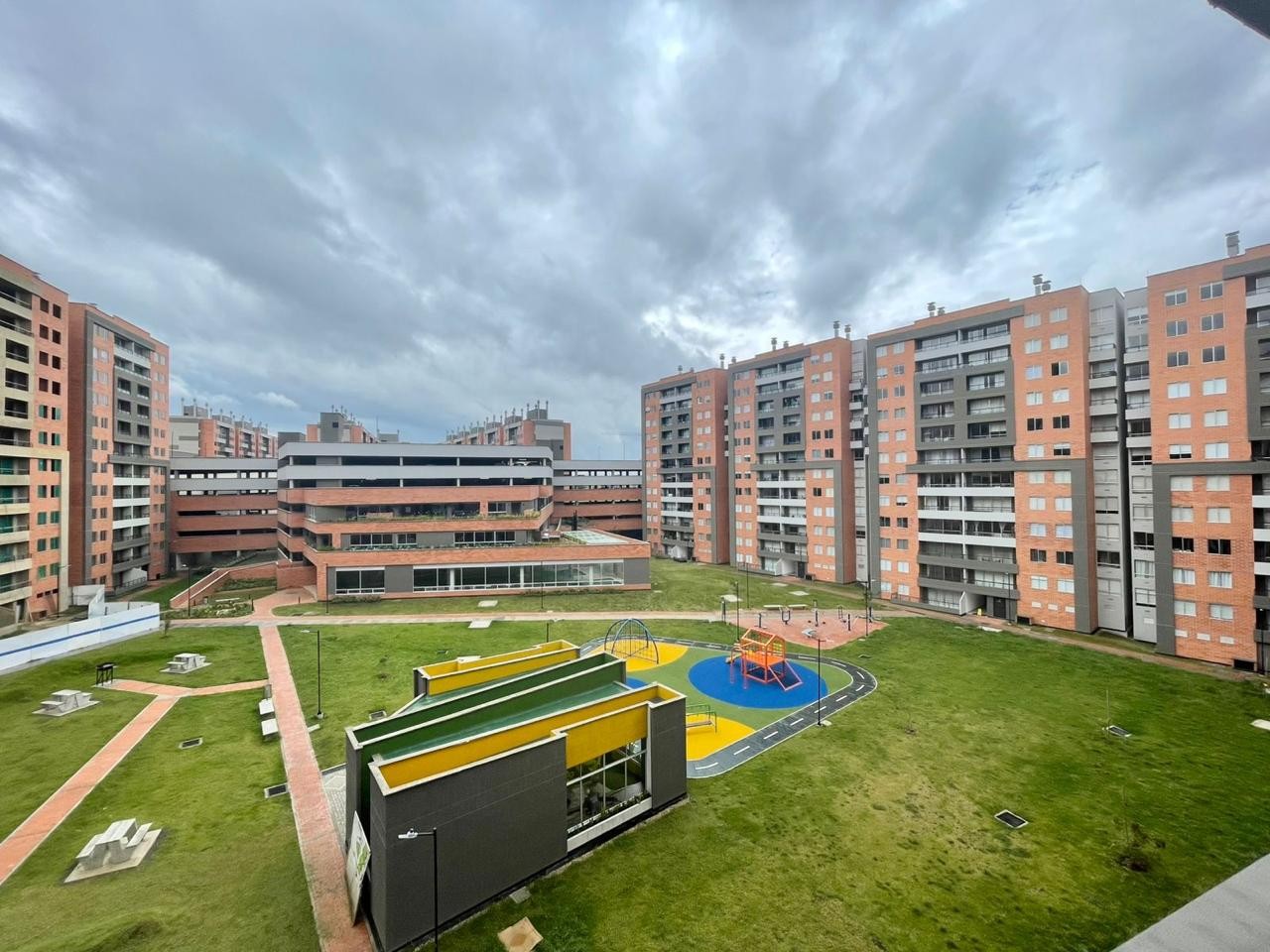 Apartamento en venta en Zipaquirá · foto 2 de 14