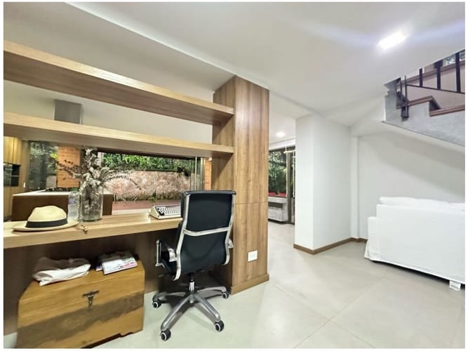 Casa de 4 alcobas en venta en La Sebastiana, Envigado, 241 m² · foto 8 de 22