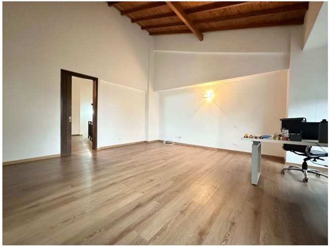 Casa de 4 alcobas en venta en La Sebastiana, Envigado, 241 m² · foto 15 de 22