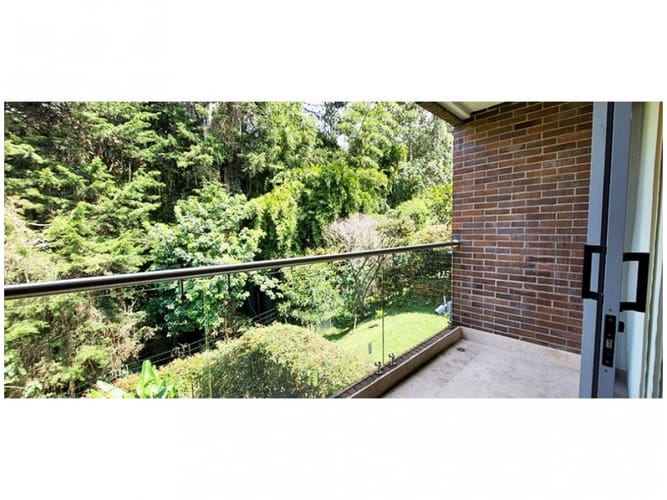 Casa de 3 alcobas en venta en Montessori, Medellín, 285 m² · foto 5 de 17