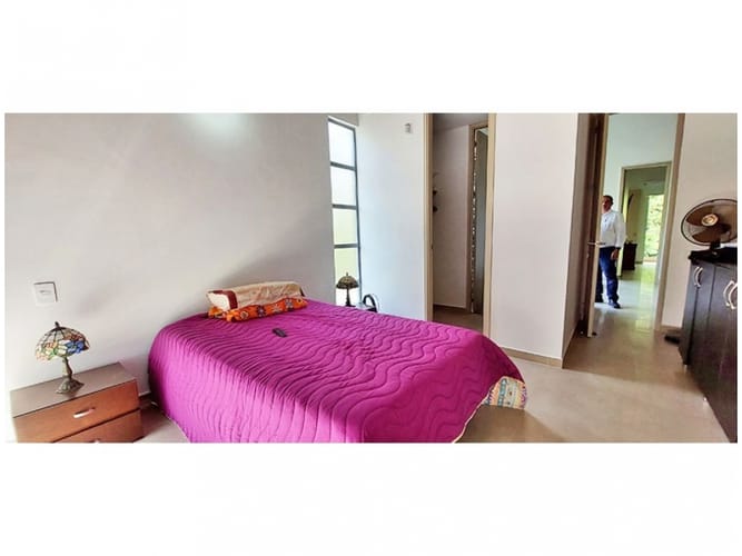 Casa de 3 alcobas en venta en Montessori, Medellín, 285 m² · foto 10 de 17