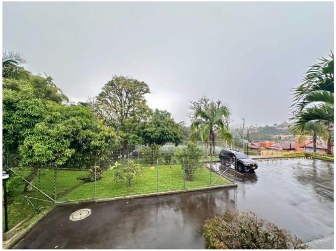 Casa de 4 alcobas en venta en La Sebastiana, Envigado, 241 m² · foto 22 de 22