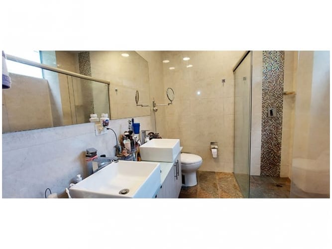 Casa de 3 alcobas en venta en Montessori, Medellín, 285 m² · foto 15 de 17