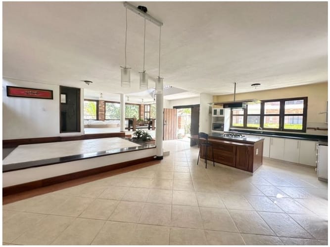 Casa de 3 alcobas en venta en Alto De Las Flores, Sabaneta, 362 m² · foto 9 de 24