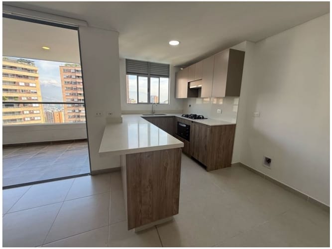 Apartamento de 3 alcobas en venta en Cumbres, Envigado, 136 m² · foto 11 de 22