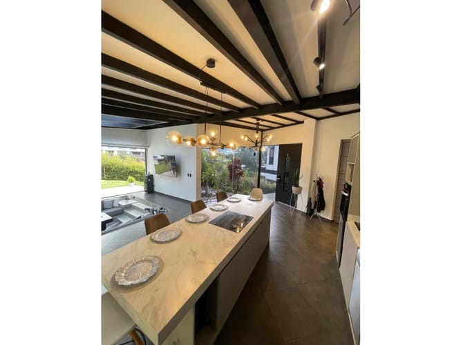 Casa de 4 alcobas en venta en Las Lomitas, Sabaneta, 315 m² · foto 14 de 24