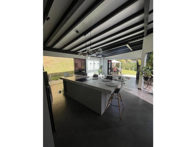 Casa de 4 alcobas en venta en Las Lomitas, Sabaneta, 315 m² · foto 16 de 24