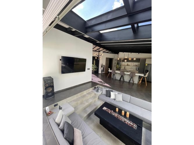 Casa de 4 alcobas en venta en Las Lomitas, Sabaneta, 315 m² · foto 20 de 24