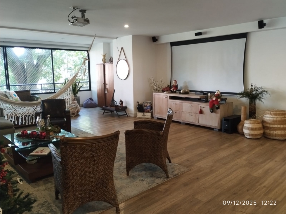 Apartamento en venta en El Poblado, Medellín · foto 5 de 16
