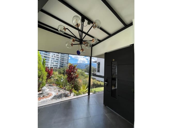 Casa de 4 alcobas en venta en Las Lomitas, Sabaneta, 315 m² · foto 23 de 24