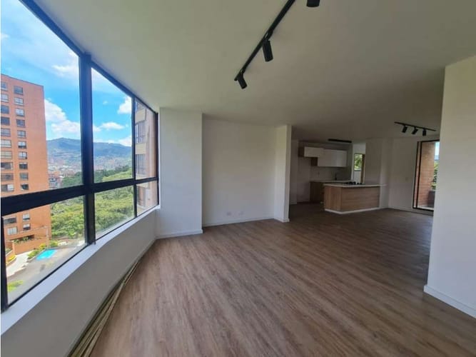 Apartamento de 2 alcobas en venta en El Poblado, Medellín, 116 m² · foto 6 de 16