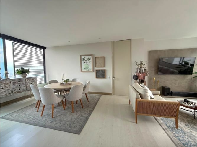 Apartamento de 1 alcoba en venta en El Poblado, Medellín, 86 m² · foto 2 de 17