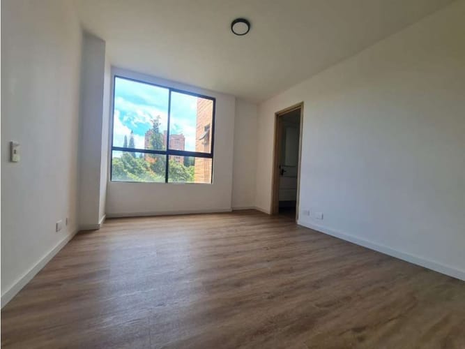 Apartamento de 2 alcobas en venta en El Poblado, Medellín, 116 m² · foto 9 de 16