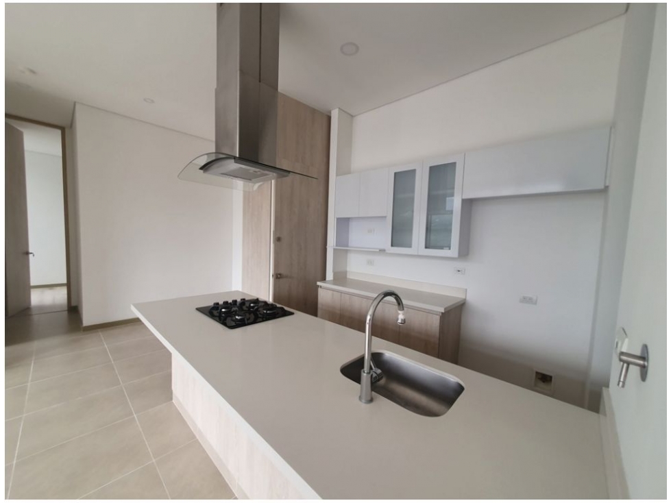 Apartamento en venta en Loma De Las Brujas, Envigado · foto 3 de 19