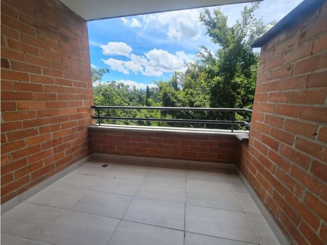 Apartamento de 2 alcobas en venta en El Poblado, Medellín, 116 m² · foto 15 de 16