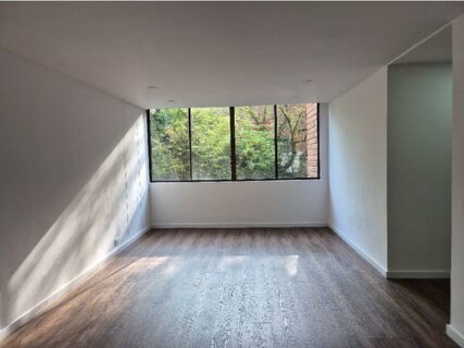 Apartamento de 2 alcobas en venta en El Diamante No. 2, Medellín, 84 m² · foto 3 de 14