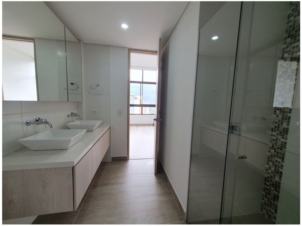 Apartamento en venta en Loma De Las Brujas, Envigado · foto 14 de 19