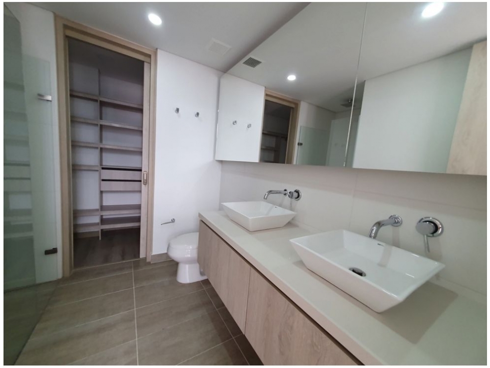 Apartamento en venta en Loma De Las Brujas, Envigado · foto 15 de 19