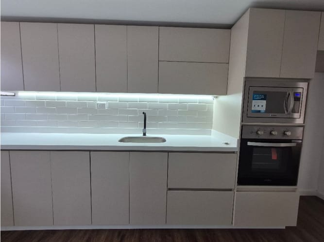 Apartamento de 2 alcobas en venta en El Diamante No. 2, Medellín, 84 m² · foto 6 de 14