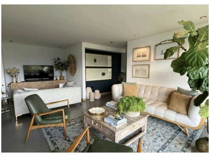 Apartamento de 2 alcobas en venta en Los Balsos, Medellín, 103 m² · foto 2 de 8