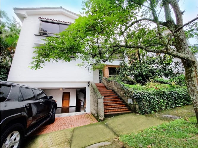 Casa de 3 alcobas en venta en Bosques De San Jorge, Envigado, 305 m² · foto 3 de 17
