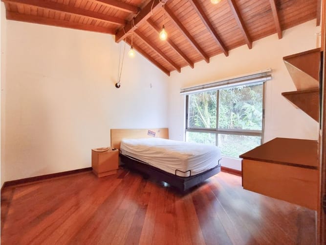 Casa de 3 alcobas en venta en Bosques De San Jorge, Envigado, 305 m² · foto 13 de 17