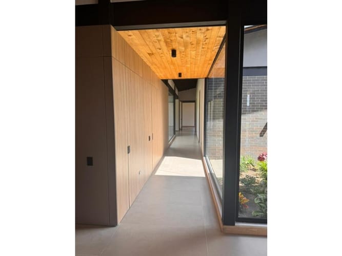 Casa de 3 alcobas en venta en Pantanillo, Medellín, 316 m² · foto 6 de 19