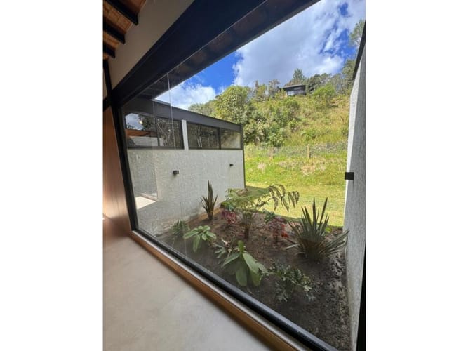 Casa de 3 alcobas en venta en Pantanillo, Medellín, 316 m² · foto 7 de 19