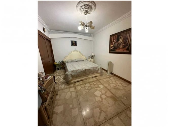 Casa de 4 alcobas en venta en Simon Bolivar, Medellín, 200 m² · foto 5 de 15
