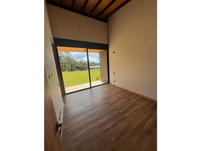 Casa de 3 alcobas en venta en Pantanillo, Medellín, 316 m² · foto 11 de 19