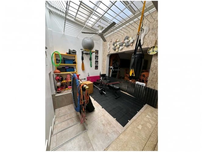 Casa de 4 alcobas en venta en Simon Bolivar, Medellín, 200 m² · foto 8 de 15