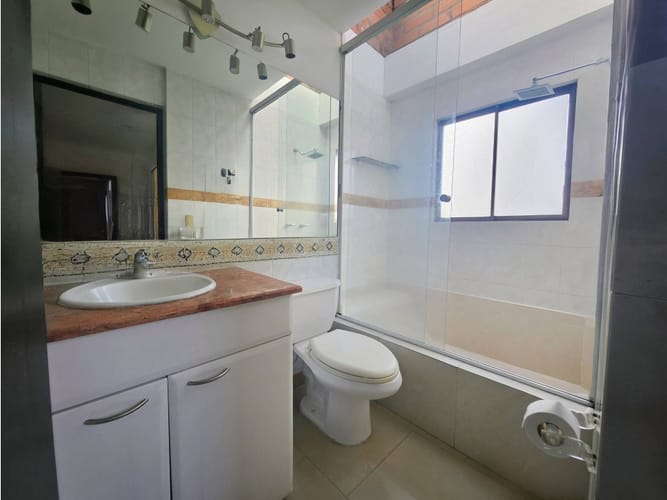 Apartamento de 3 alcobas en venta en Vía Las Palmas, Medellín, 173 m² · foto 8 de 21