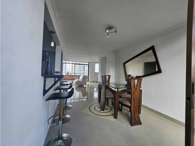 Apartamento de 3 alcobas en venta en Vía Las Palmas, Medellín, 173 m² · foto 10 de 21