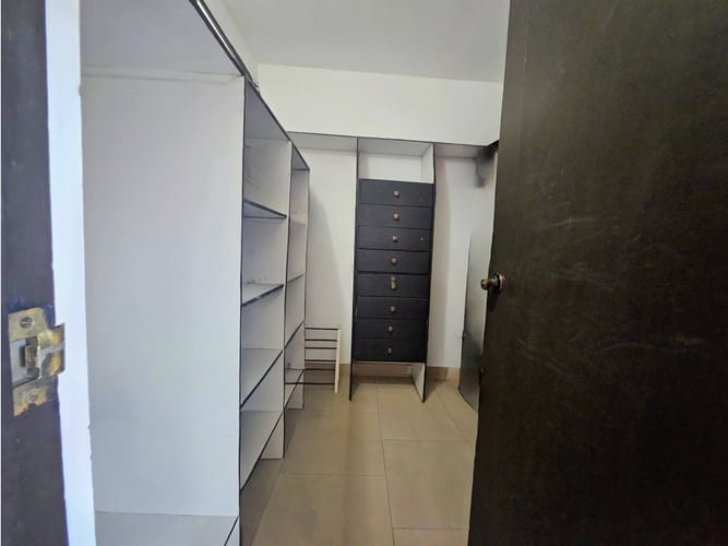 Apartamento de 3 alcobas en venta en Vía Las Palmas, Medellín, 173 m² · foto 12 de 21