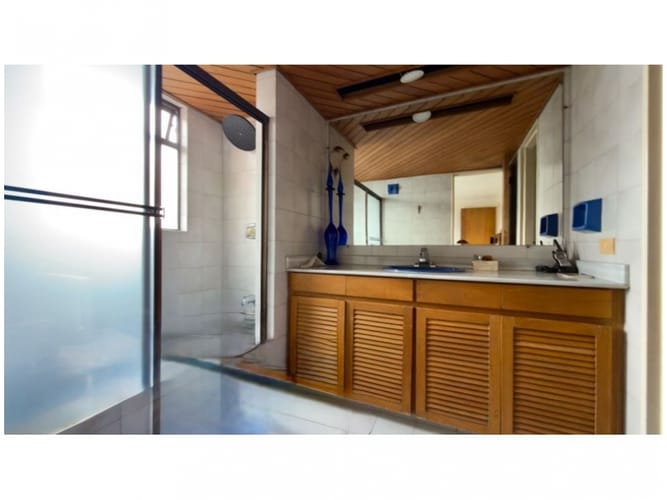 Apartamento de 3 alcobas en venta en Castropol, Medellín, 191 m² · foto 7 de 17