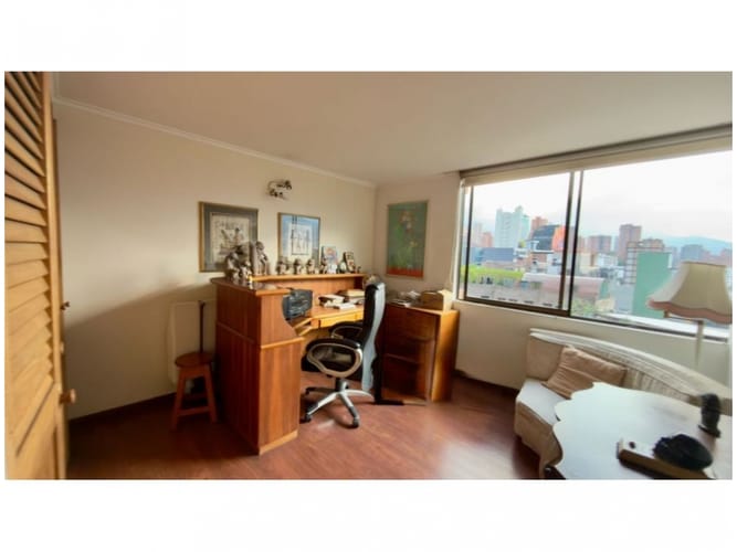 Apartamento de 3 alcobas en venta en Castropol, Medellín, 191 m² · foto 8 de 17