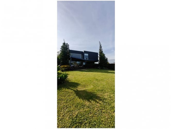 Casa de 3 alcobas en venta en Llano Grande, Rionegro, 360 m² · foto 3 de 24
