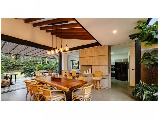 Casa de 4 alcobas en venta en Llano Grande, Rionegro, 400 m² · foto 9 de 20