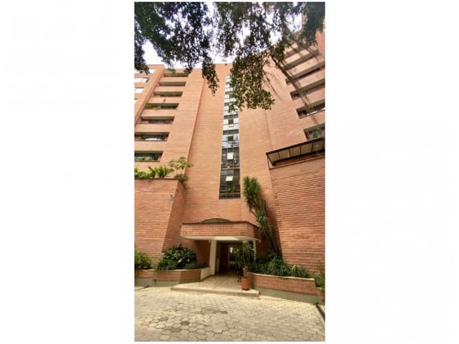 Apartamento de 3 alcobas en venta en Castropol, Medellín, 191 m² · foto 17 de 17