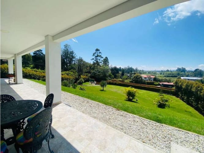 Lote en venta en Gualanday, La Ceja · foto 3 de 11