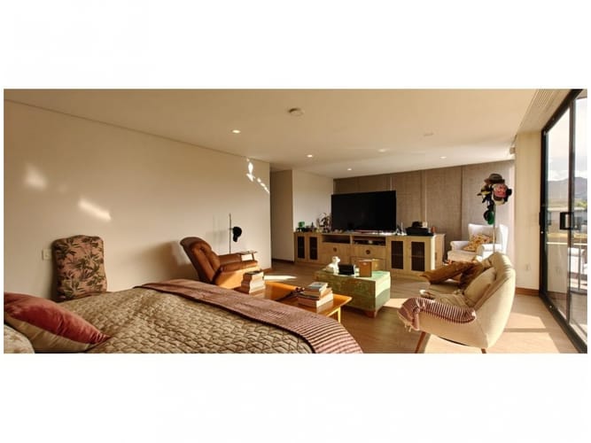 Casa de 3 alcobas en venta en Llano Grande, Rionegro, 360 m² · foto 23 de 24