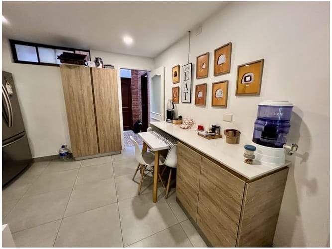 Casa de 4 alcobas en venta en El Tesoro, Medellín, 270 m² · foto 10 de 24