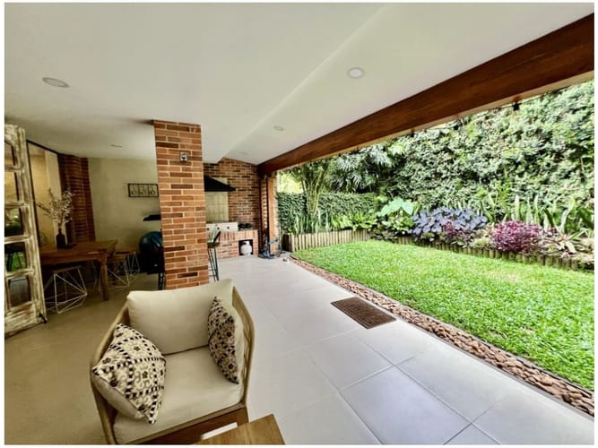 Casa de 4 alcobas en venta en El Tesoro, Medellín, 270 m² · foto 20 de 24