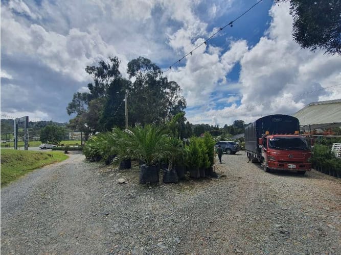 Lote en venta en Vía Las Palmas, Envigado, 10994 m² · foto 2 de 12