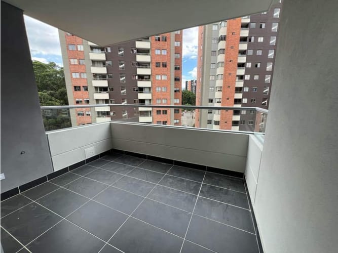 Apartamento de 3 alcobas en venta en La Abadia, Envigado, 91 m² · foto 4 de 17