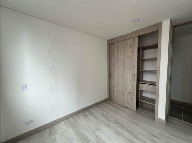 Apartamento de 3 alcobas en venta en La Abadia, Envigado, 91 m² · foto 9 de 17