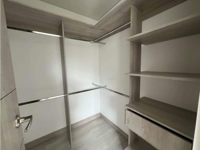 Apartamento de 3 alcobas en venta en La Abadia, Envigado, 91 m² · foto 12 de 17