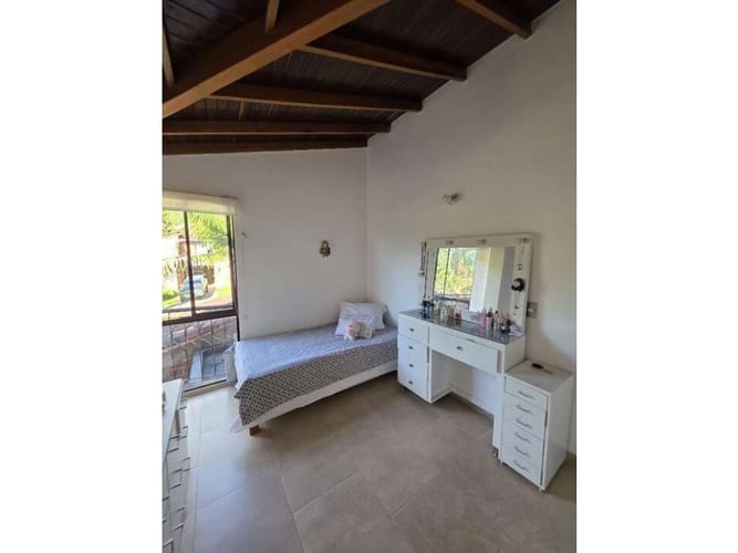 Casa de 4 alcobas en venta en Las Brujas, Envigado, 204 m² · foto 6 de 16
